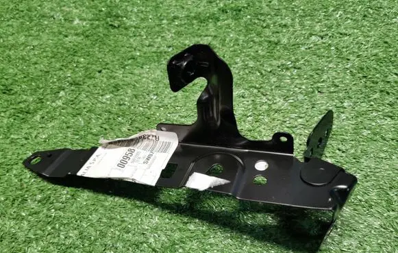 Audi A4 S4 B9 8W Fender mounting bracket 8W0821091-DANEK 8W0821091