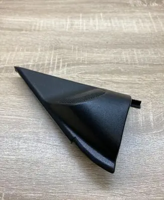Mitsubishi Pajero Front door speaker cover trim MR416856 RIGHTSIDE