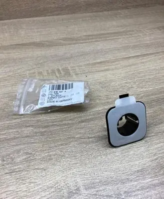 Volkswagen Touran II Rear parking sensor holder (PDC) 1T0919487A 1T0919487