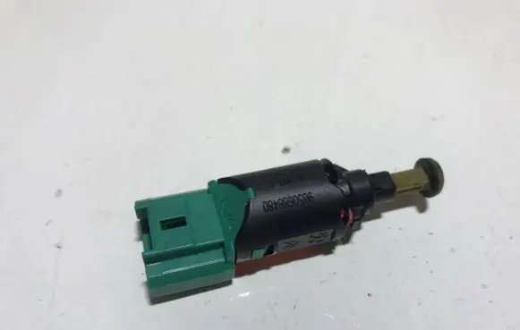 Citroen C5 Brake pedal sensor switch 9650688480 0203g