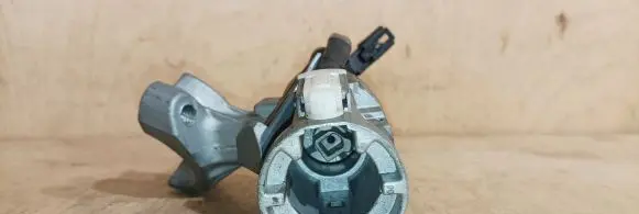 Toyota Yaris Ignition lock 450200D01 VALEO