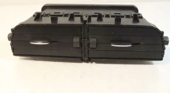 Renault Clio IV Dashboard air vent grill cover trim 687507764R