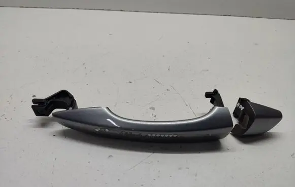 Opel Mokka B Rear door exterior handle 9686895977