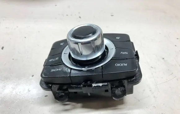 Mazda 6 Head unit multimedia control GKL166CMO