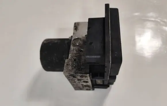 BMW 5 E60 E61 ABS Pump 6774848 6774850