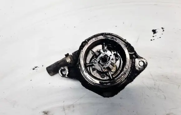 BMW 5 E39 Vacuum pump 