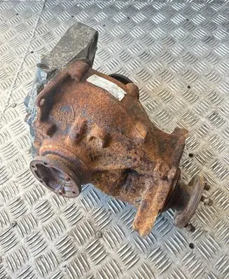 BMW 3 E90 E91 Rear differential 7524321