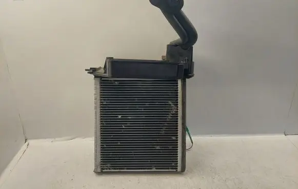 Air conditioning (A/C) radiator (interior)