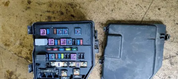 Honda Civic Fuse module 13SMJE02 13541070227