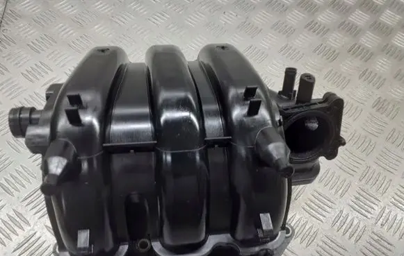 Volkswagen Polo IV 9N3 Intake manifold 03E129711C