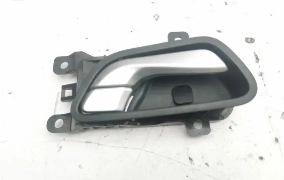 Hyundai Santa Fe Rear door interior handle 826202W000