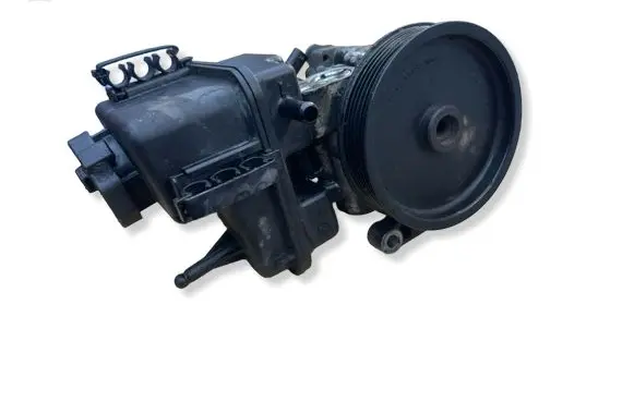 Mercedes-Benz E W212 Power steering pump A0064664701