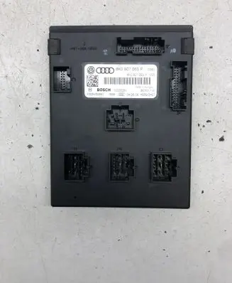 Audi A4 S4 B8 8K Comfort/convenience module 8K0907063P F005V00851