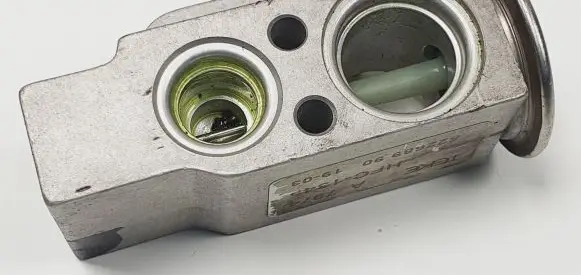 Seat Ibiza III (6L) Air conditioning (A/C) expansion valve 52268990