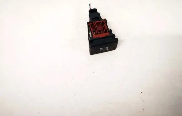 Toyota Urban Cruiser (XP110) Other switches/knobs/shifts 15a975