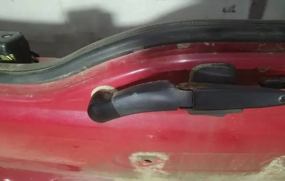 Honda CR-V Rear window wiper motor