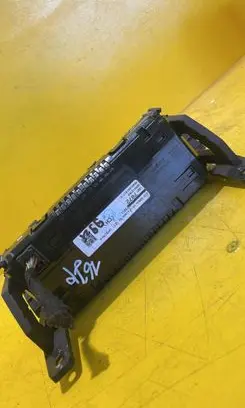 Opel Meriva B Tailgate/trunk/boot open switch 