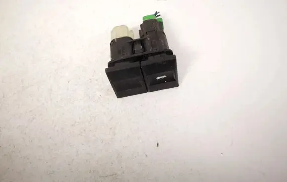 Tailgate opening switch