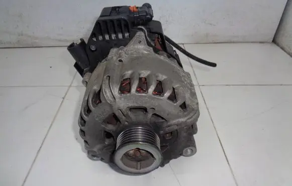 Peugeot 308 Generator/alternator 9809046080 2623002A 0025946