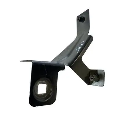 Porsche Cayenne (92A) Fender mounting bracket 7P5805603A