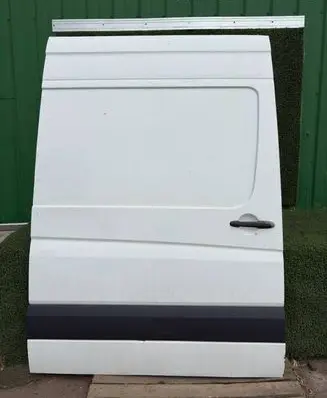 Volkswagen Crafter Side sliding door 9067307205 A9067300005
