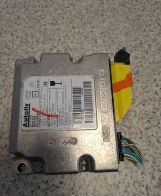 Renault Laguna III Airbag control unit/module 610716200 607004500