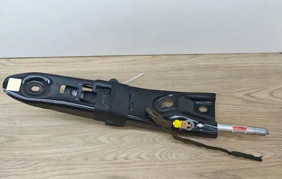 Volvo XC90 Front seatbelt 31351457 624045300A 6298040