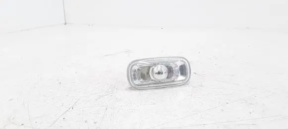 Audi A4 S4 B6 8E 8H Front fender indicator light 8E0949127