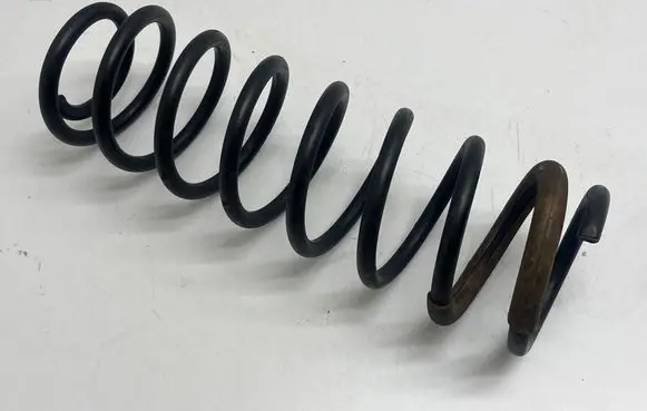Jeep Wrangler Front coil spring 