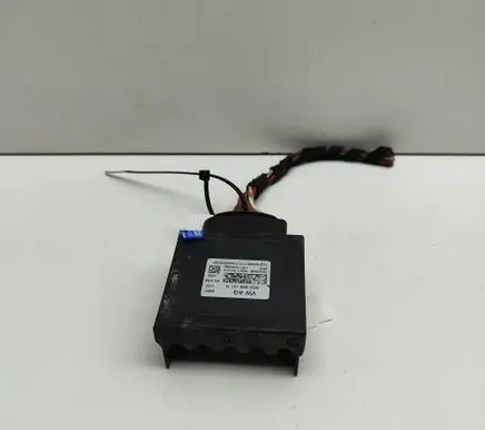 Volkswagen Golf VII Fuel injection pump control unit/module 5Q0906121N