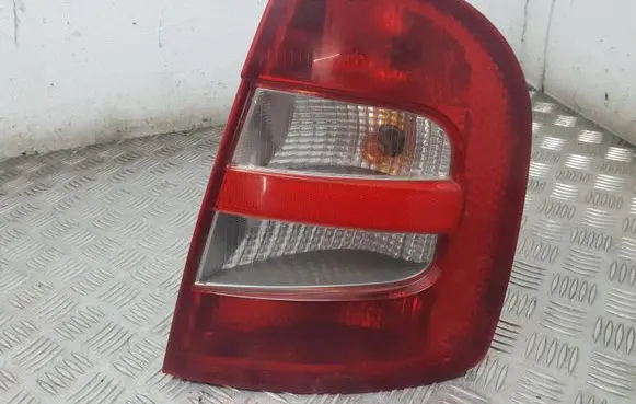 Skoda Fabia Mk1 (6Y) Rear/tail lights 6Y6945096