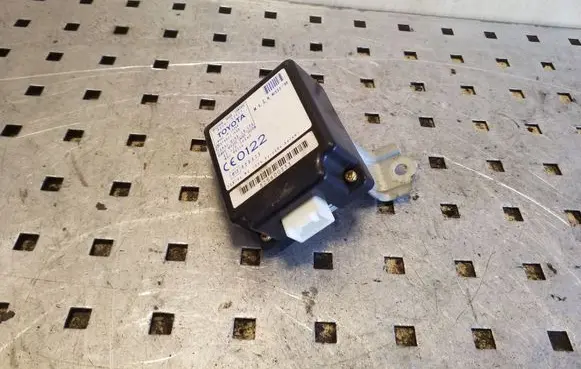 Toyota Yaris Immobilizer control unit/module 619825000