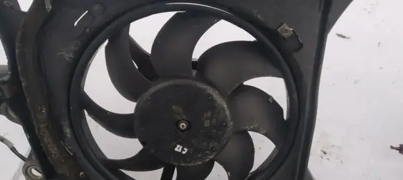 Audi A4 S4 B5 8D Radiator cooling fan shroud