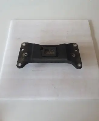 BMW 7 F01 F02 F03 F04 Gearbox mounting bracket 6777613 A6060 1S19C03