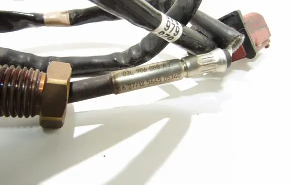 Volkswagen Jetta VI Lambda probe sensor 03L906088AJ