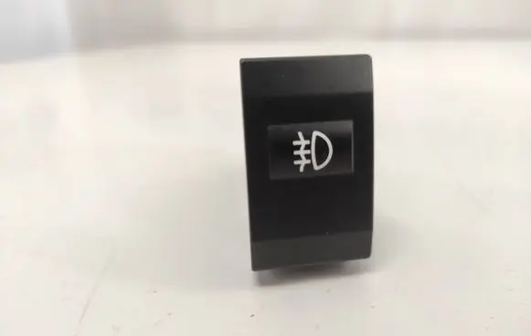 Fog light switch