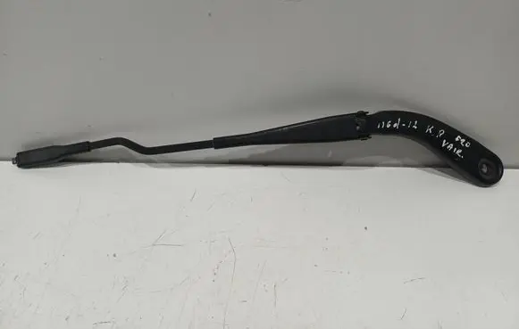BMW 1 F20 F21 Front wiper blade arm 7239519