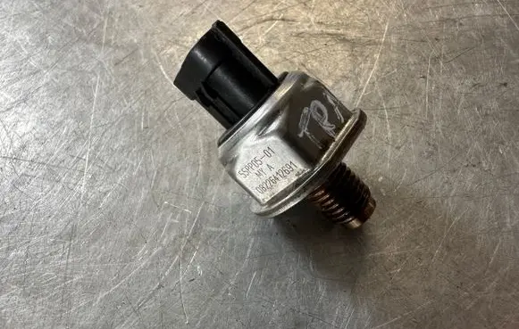Fuel pressure sensor