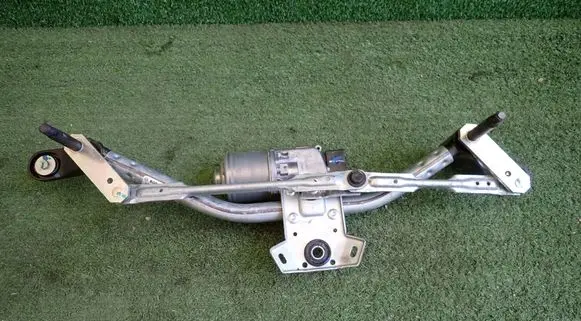 Opel Frontera Front wiper linkage