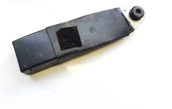 Jeep Patriot Front seatbelt buckle 0xs421dvab