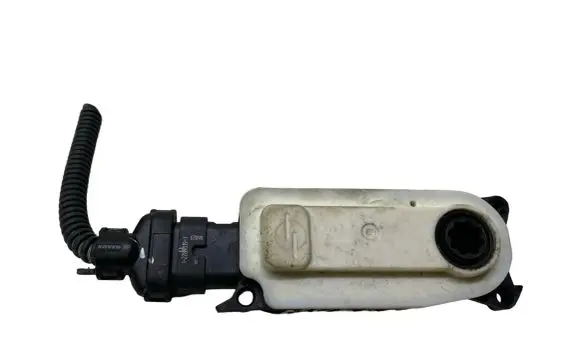 Opel Mokka B Radiator active air flap actuator 5877R1001A