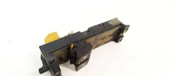 Skoda Fabia Mk1 (6Y) Electric window control switch 1J3959857A 03755120