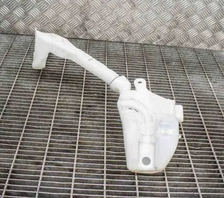 Windshield washer fluid reservoir/tank