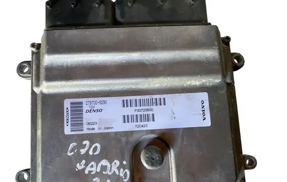 Volvo S40 Engine control unit/module P30729800 T20423 2797009290