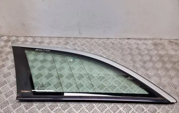 Mercedes-Benz E W211 Rear side window E000251 DOT18AS2M503 ESGWD32