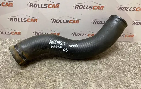 Toyota Avensis Verso Engine coolant pipe/hose