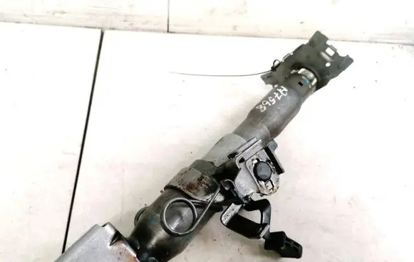Steering wheel axle