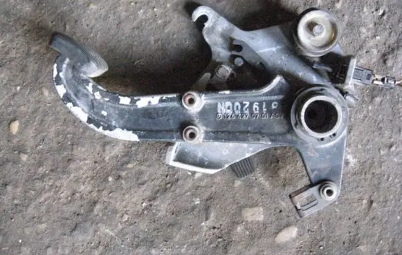 Mercedes-Benz E W124 Handbrake/parking brake lever assembly 1244270701AGV