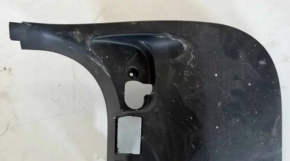 BMW 3 E90 E91 Foot area side trim 9132714 11242010 107058