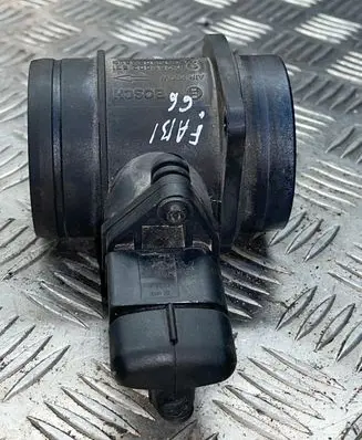 Skoda Fabia Mk2 (5J) Mass air flow meter 038906461B 0281002531